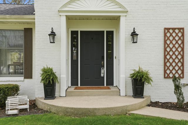 408 Westchester Lane, Valparaiso, IN 46385