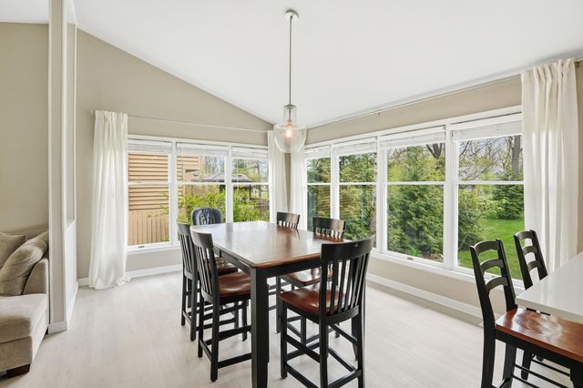 408 Westchester Lane, Valparaiso, IN 46385