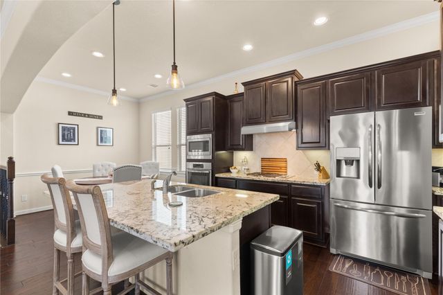 10204 Spring Shadows Park Circle, Houston, TX 77080