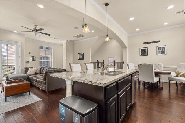 10204 Spring Shadows Park Circle, Houston, TX 77080