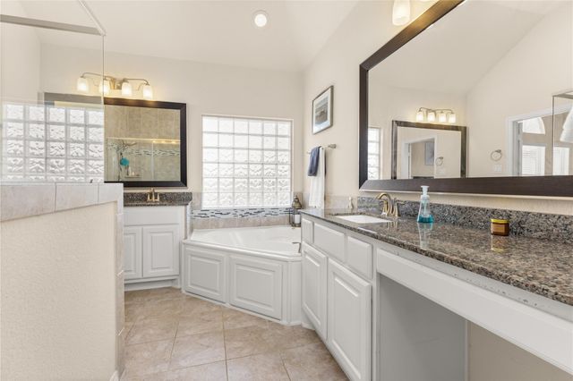 10204 Spring Shadows Park Circle, Houston, TX 77080