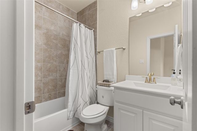 10204 Spring Shadows Park Circle, Houston, TX 77080