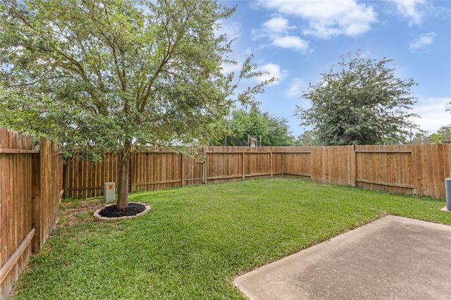 10204 Spring Shadows Park Circle, Houston, TX 77080