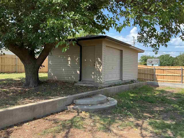 4818 NW Williams, Lawton, OK 73505