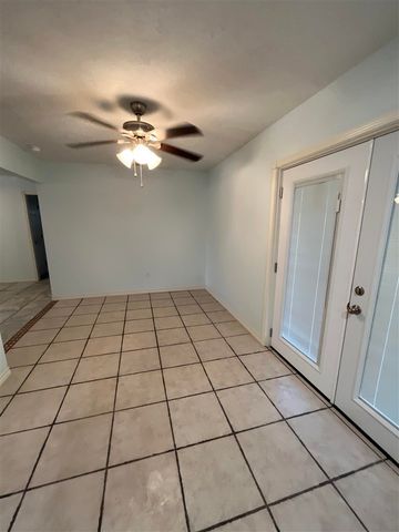 4818 NW Williams, Lawton, OK 73505