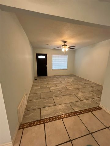 4818 NW Williams, Lawton, OK 73505