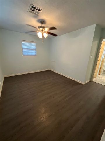 4818 NW Williams, Lawton, OK 73505