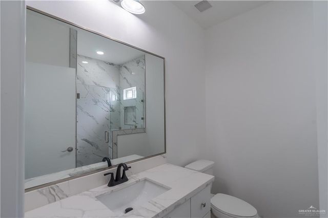 10825 N Sugar Bear Drive, Edinburg, TX 78541