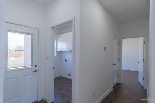 10825 N Sugar Bear Drive, Edinburg, TX 78541