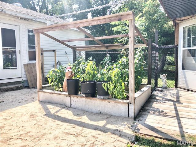 1003 W Ellis Street, Salem, MO 65560