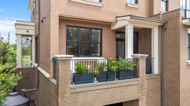 138 S East Street, Raleigh, NC 27601