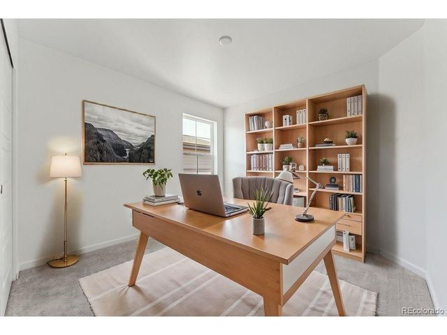 28445 E 4th Ave, Watkins, CO 80137