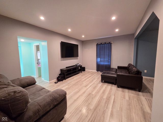 1218 E Edwards Avenue, Indianapolis, IN 46227