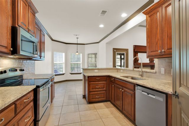 2111 Renaissance Drive, Denison, TX 75020