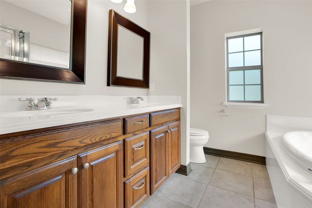 2111 Renaissance Drive, Denison, TX 75020