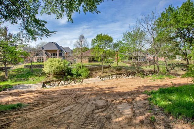 2111 Renaissance Drive, Denison, TX 75020