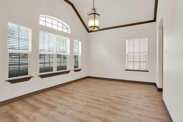 2111 Renaissance Drive, Denison, TX 75020