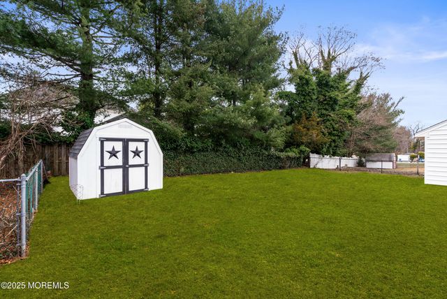 8 Nolan Drive, West Long Branch, NJ 07764