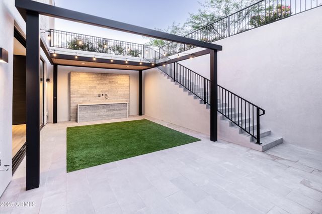 6850 E JOSHUA TREE Lane, Paradise Valley, AZ 85253