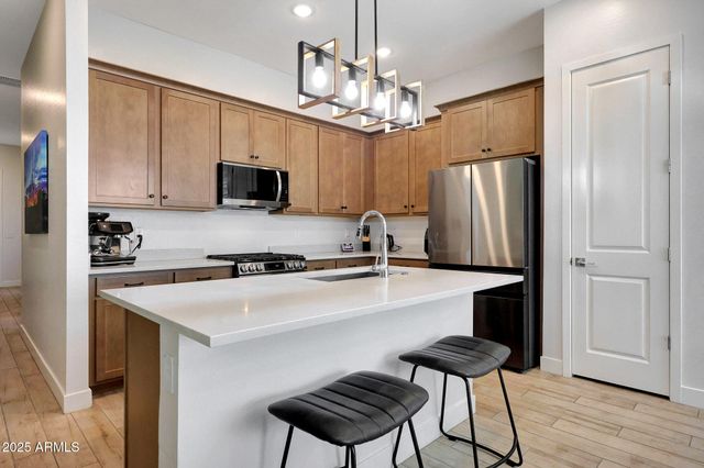 20363 W SELLS Drive, Buckeye, AZ 85396