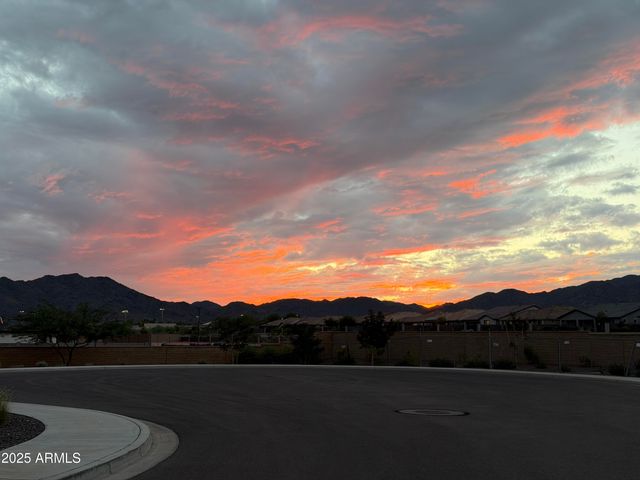 20363 W SELLS Drive, Buckeye, AZ 85396