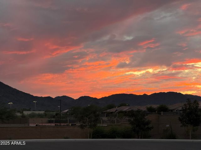 20363 W SELLS Drive, Buckeye, AZ 85396