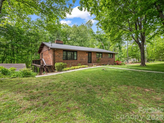 92 Greenwood Acres Drive, Mills River, NC 28759