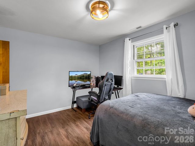 92 Greenwood Acres Drive, Mills River, NC 28759