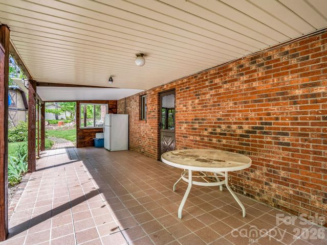 92 Greenwood Acres Drive, Mills River, NC 28759