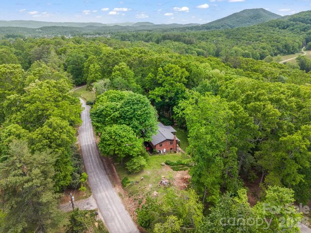 92 Greenwood Acres Drive, Mills River, NC 28759