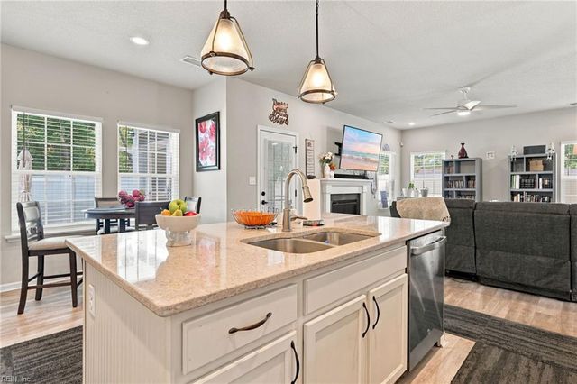 145 Blessing CIR, Suffolk, VA 23434