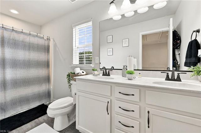 145 Blessing CIR, Suffolk, VA 23434