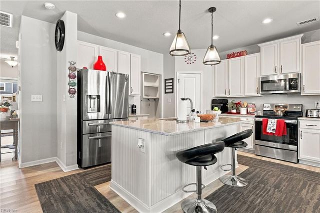 145 Blessing CIR, Suffolk, VA 23434