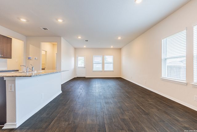 6322 Dabinett, San Antonio, TX 78252