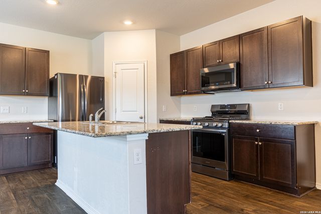 6322 Dabinett, San Antonio, TX 78252