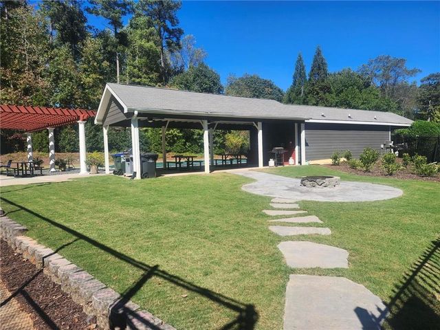 220 Hollyberry Court, Roswell, GA 30076