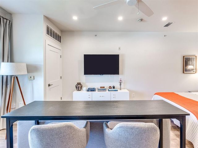 251 W Miller Avenue 102, Stillwater, OK 74075