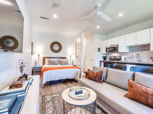 251 W Miller Avenue 102, Stillwater, OK 74075