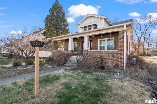 1711 S 5TH Street, Springfield, IL 62703