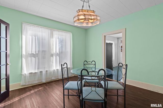 1711 S 5TH Street, Springfield, IL 62703