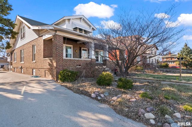 1711 S 5TH Street, Springfield, IL 62703