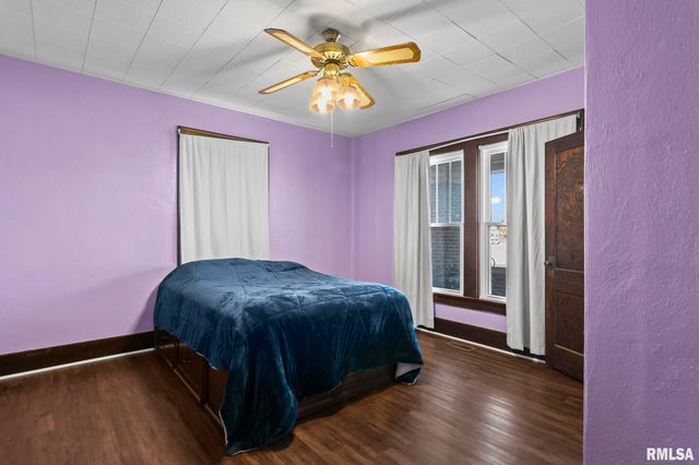 1711 S 5TH Street, Springfield, IL 62703