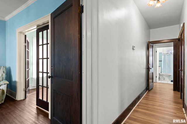 1711 S 5TH Street, Springfield, IL 62703