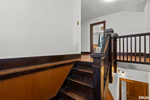 1711 S 5TH Street, Springfield, IL 62703