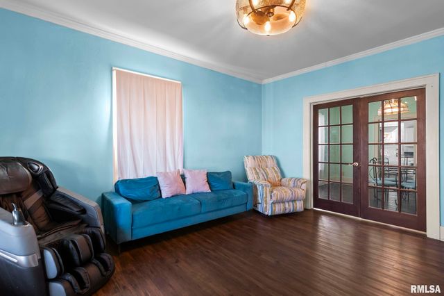 1711 S 5TH Street, Springfield, IL 62703