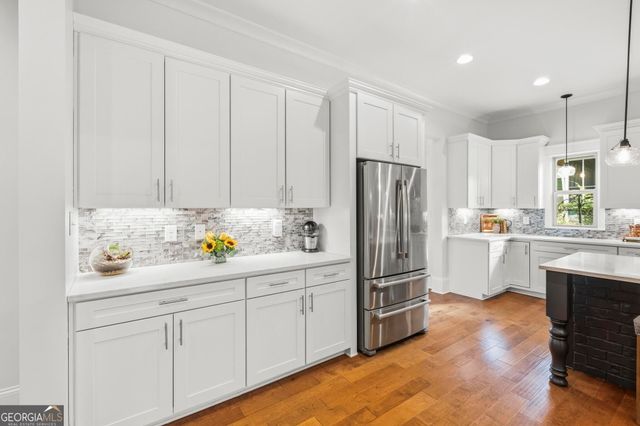 2043 Cambridge Avenue, Atlanta, GA 30337