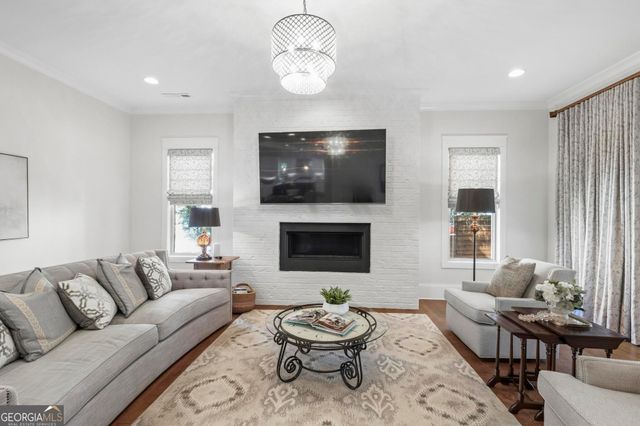 2043 Cambridge Avenue, Atlanta, GA 30337