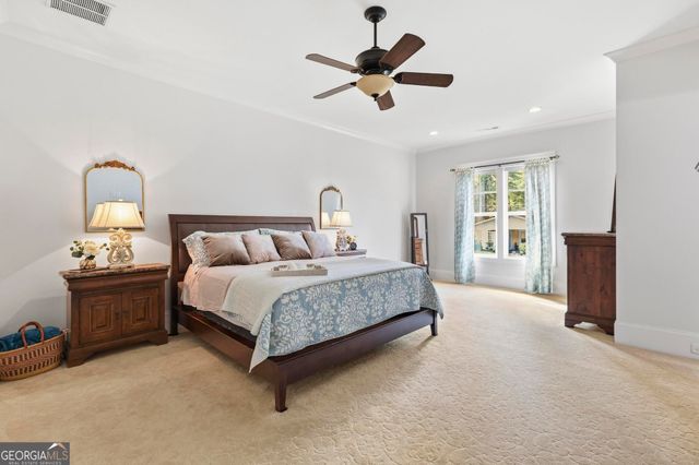 2043 Cambridge Avenue, Atlanta, GA 30337