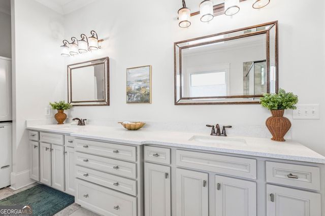 2043 Cambridge Avenue, Atlanta, GA 30337