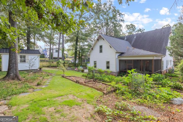 2043 Cambridge Avenue, Atlanta, GA 30337